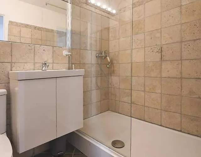 Cosy, Appartement, Proche De Montpellier Апартаменты Кастельно-ле-Лез