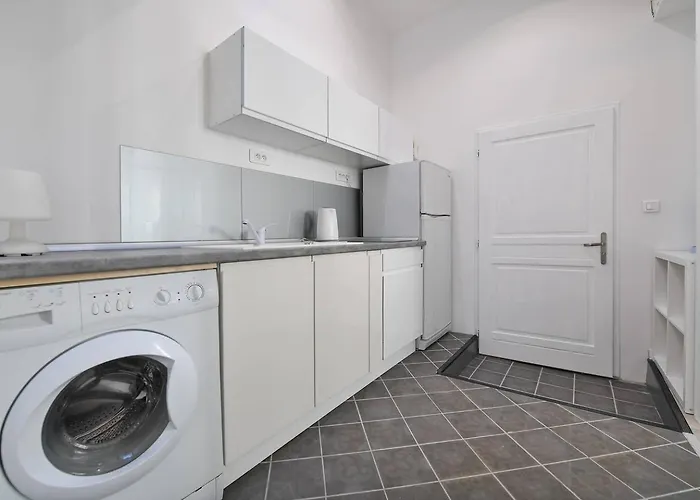 Cosy, Appartement, Proche De Montpellier *
